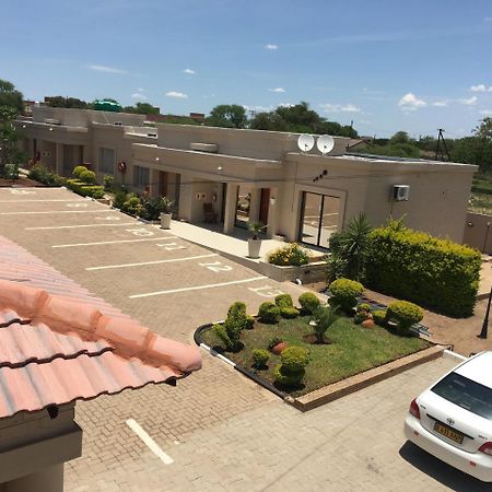 Serowe Hill View Inn מראה חיצוני תמונה