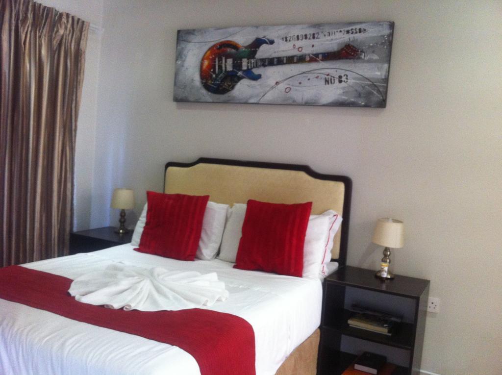 Serowe Hill View Inn מראה חיצוני תמונה